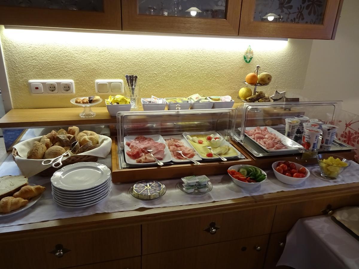 Hotel Garni Brigitte Buerserberg Luaran gambar